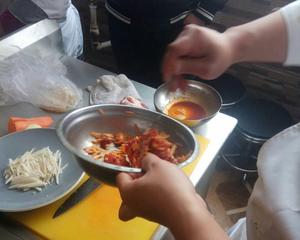韩式生拌牛肉的做法 步骤8