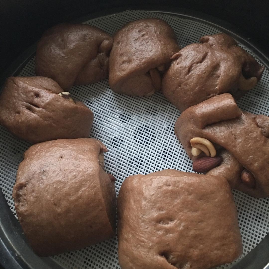 松软黑可可核桃馒头