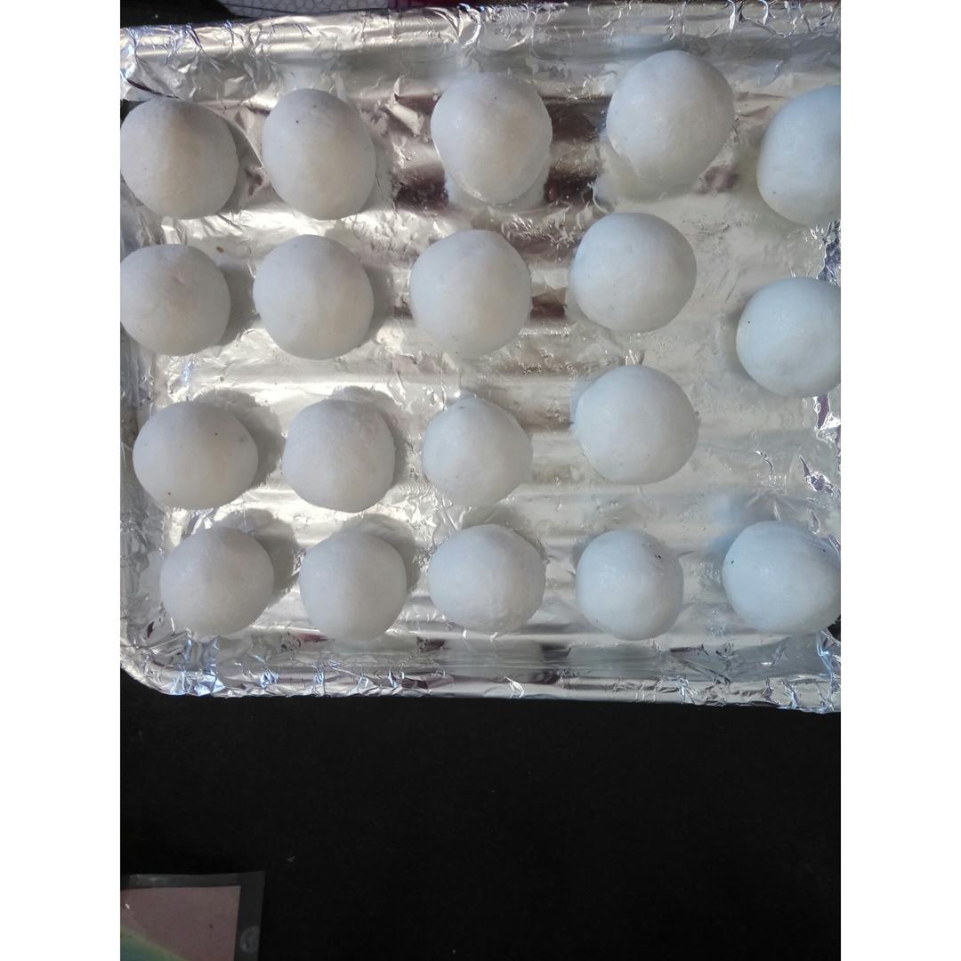 花生黑芝麻汤圆