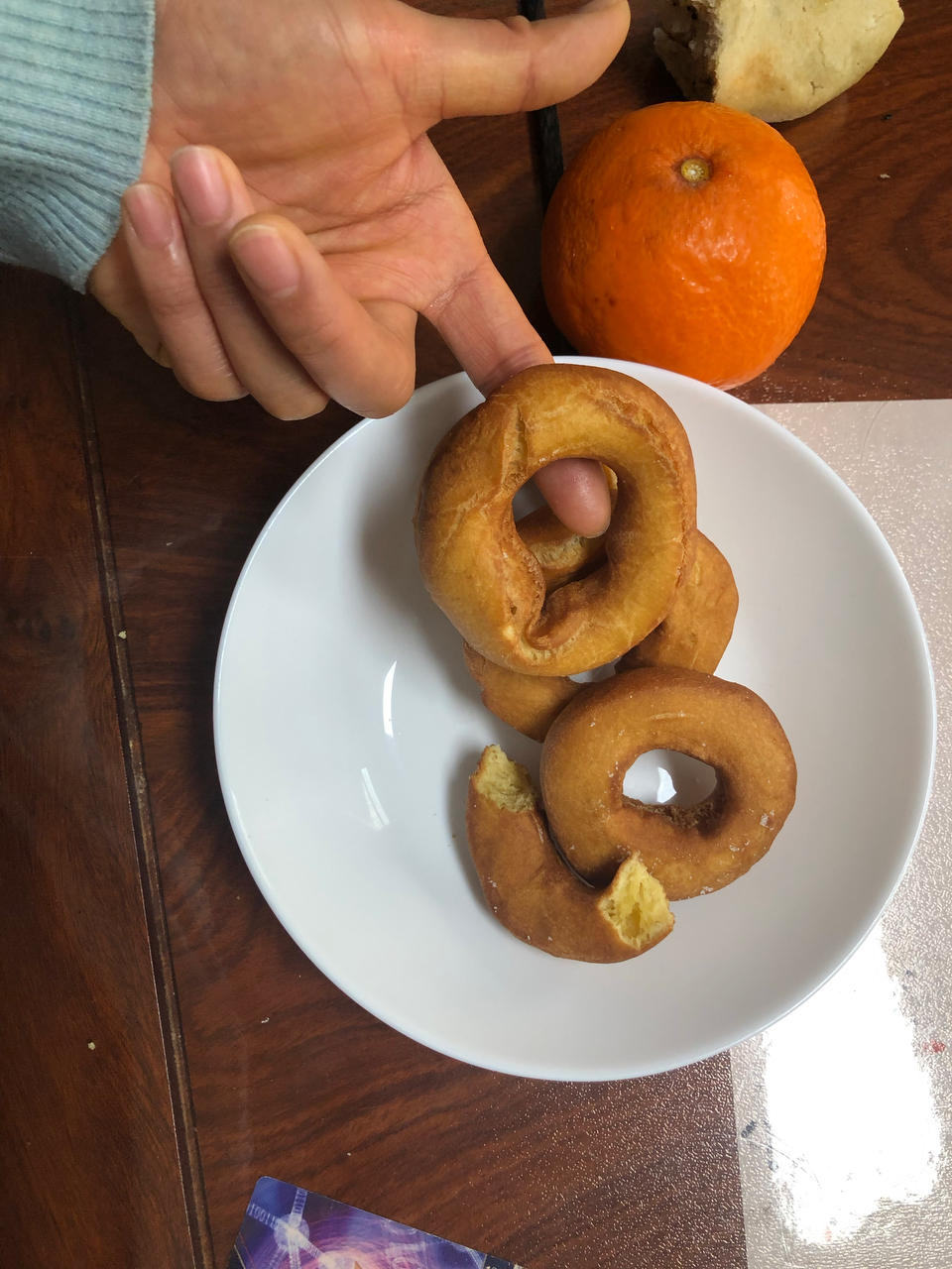 🍩超快手一小时低糖无需烤箱的甜甜圈（详细视频）
