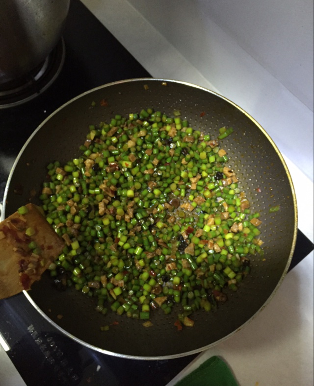 下饭菜～蒜苔肉末