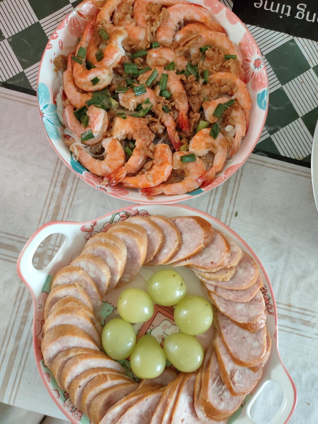 金针菇蒜蓉粉丝蒸虾仁