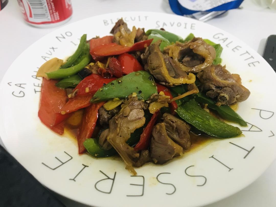 ㊙️年味‼️双椒炒腊鸭腿‼️咸香味美