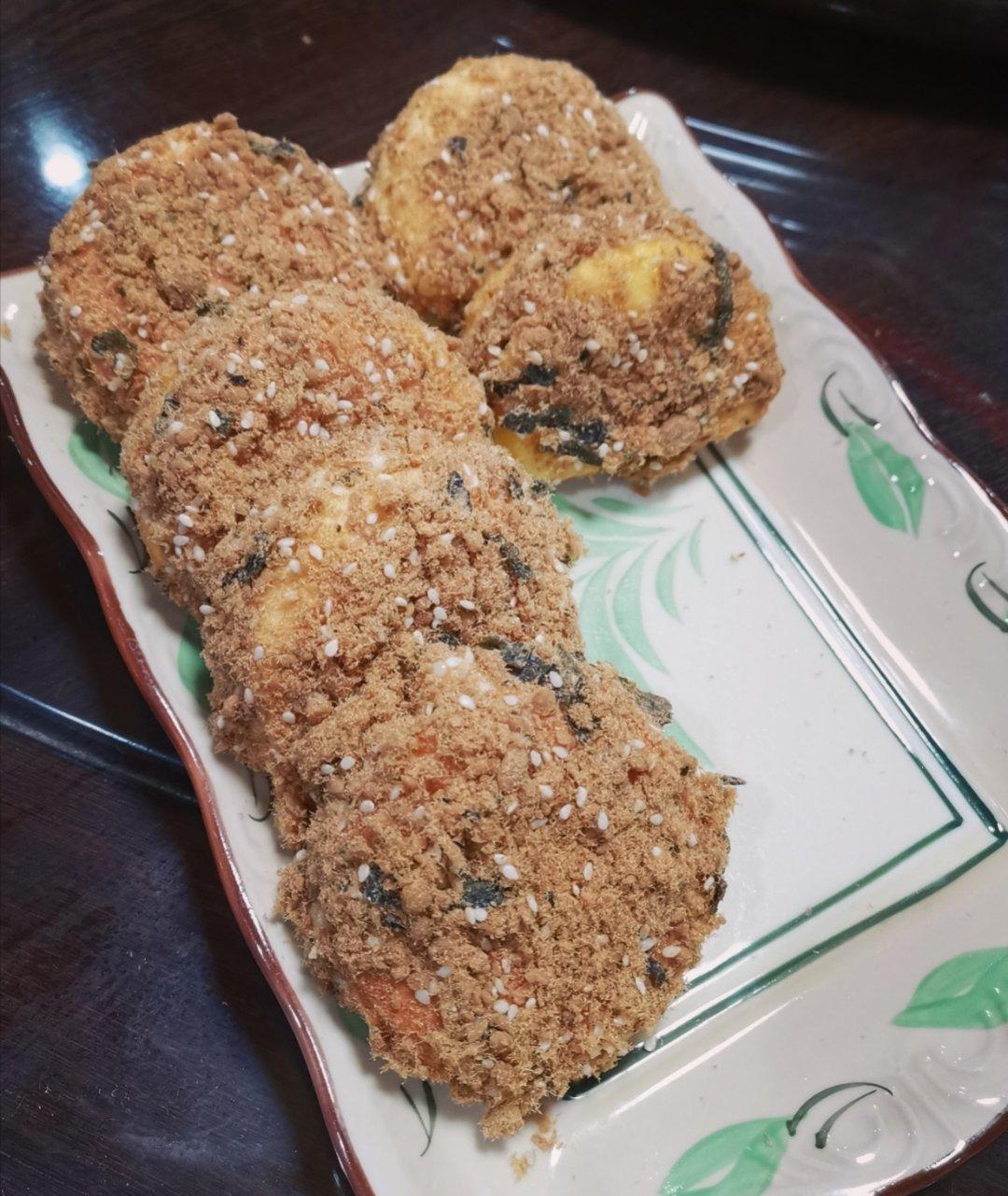 肉松小贝                 完胜鲍师傅