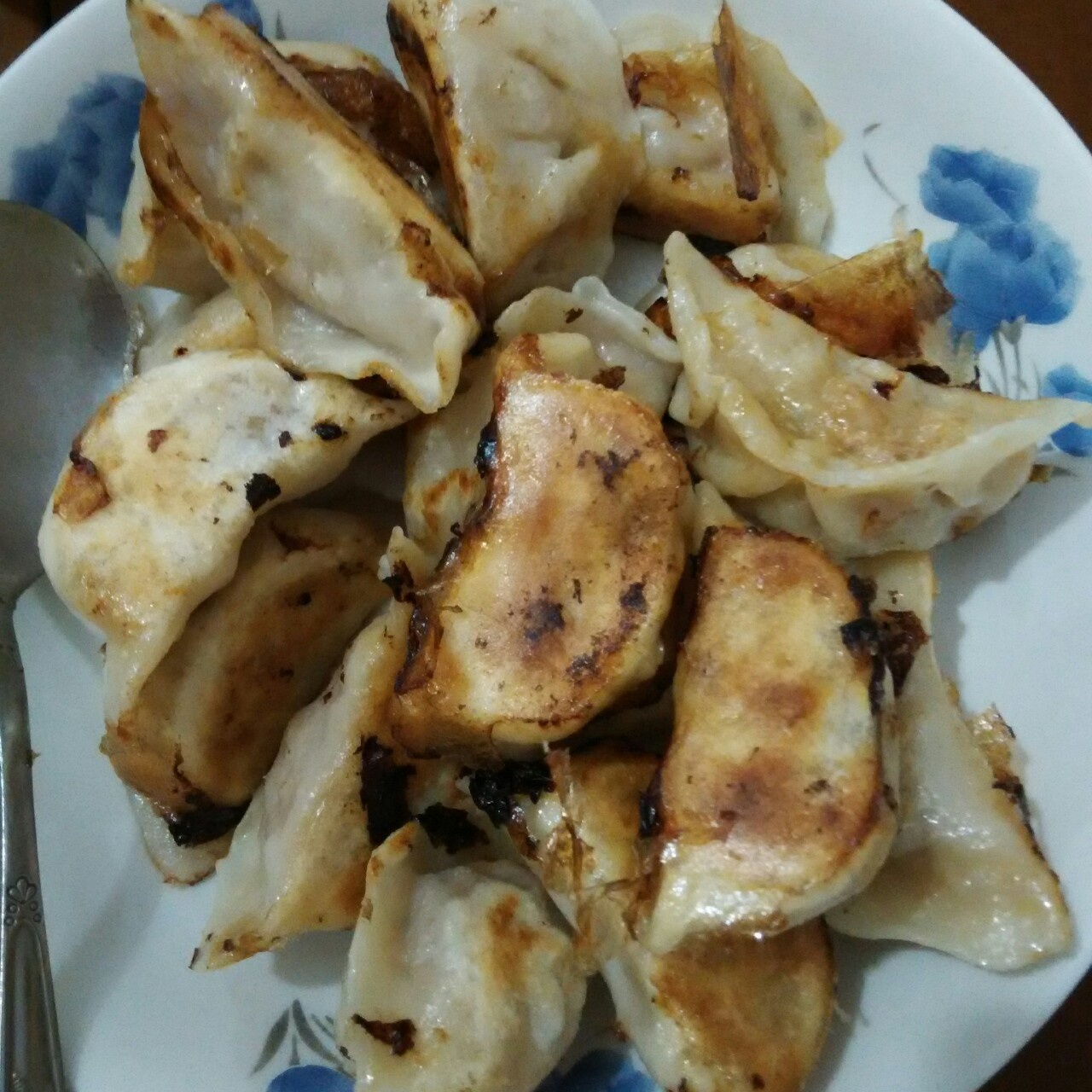超级简单做煎饺