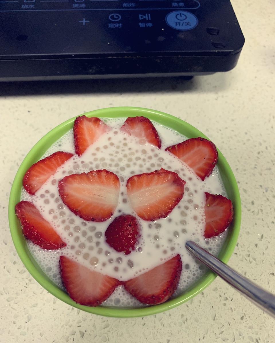 芒果椰浆西米露