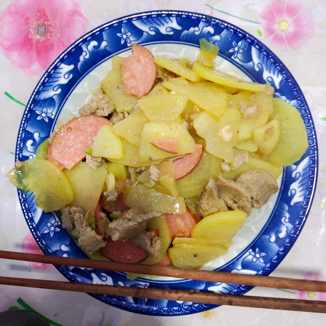 土豆片炒肉