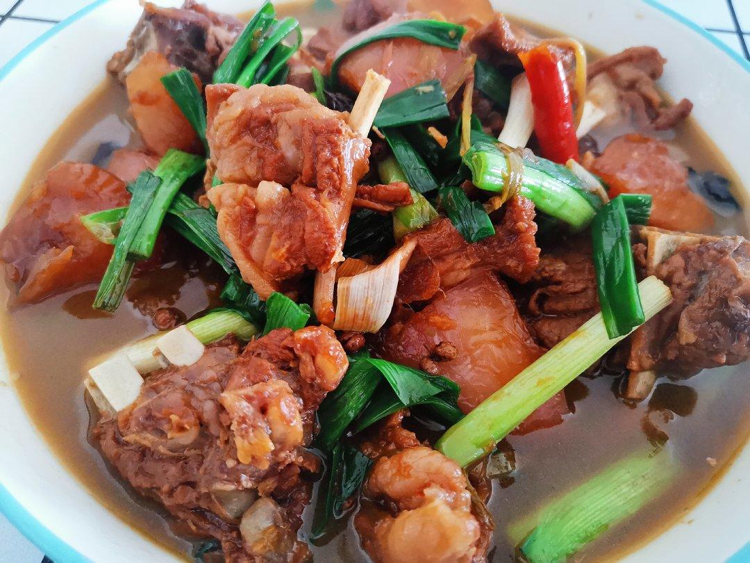 红烧羊肉萝卜煲
