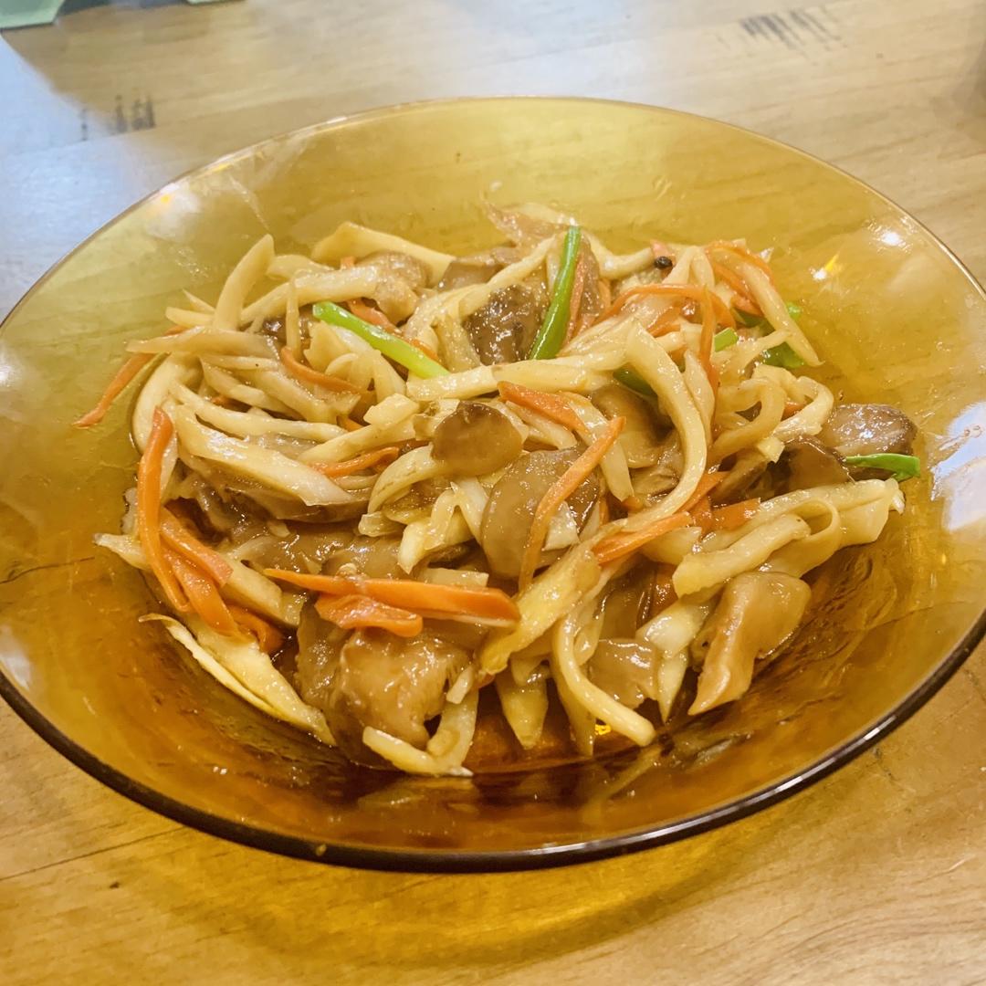 开胃又好吃——酸酸的茭白炒三丝