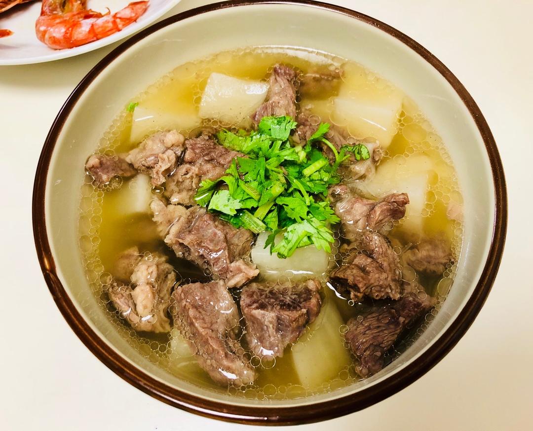 牛肉萝卜汤