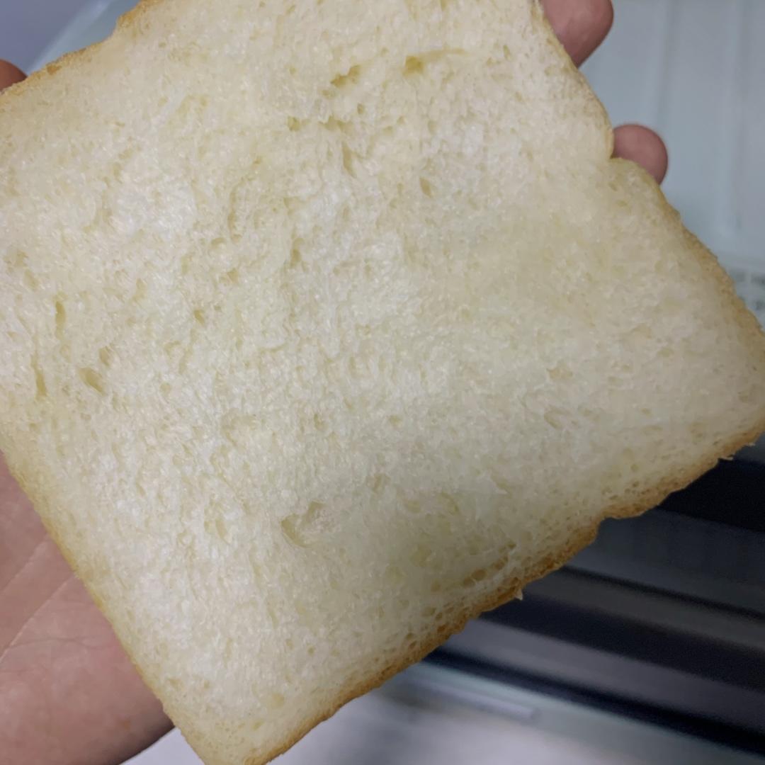 软到拿不起来的生吐司
