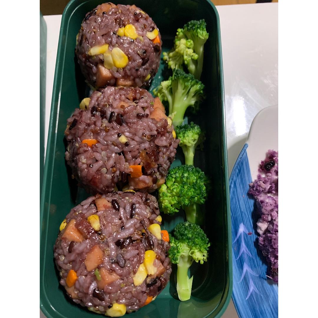 藜麦饭团