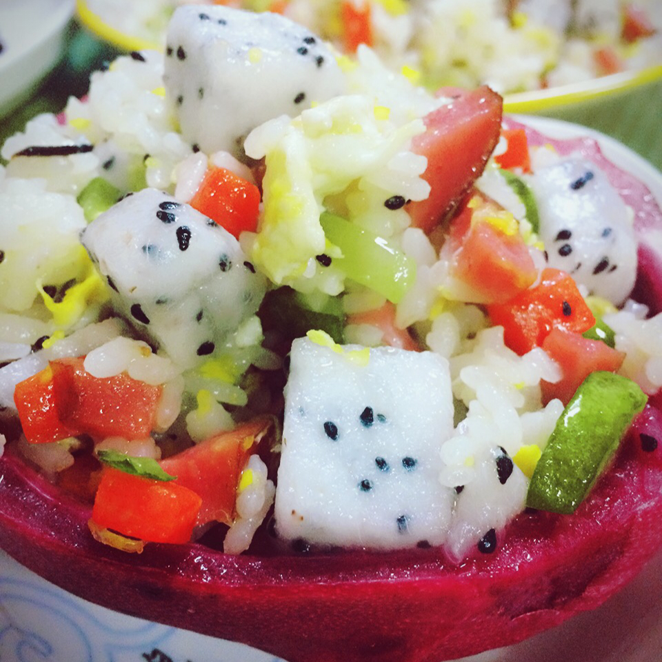 清爽火龙果炒饭