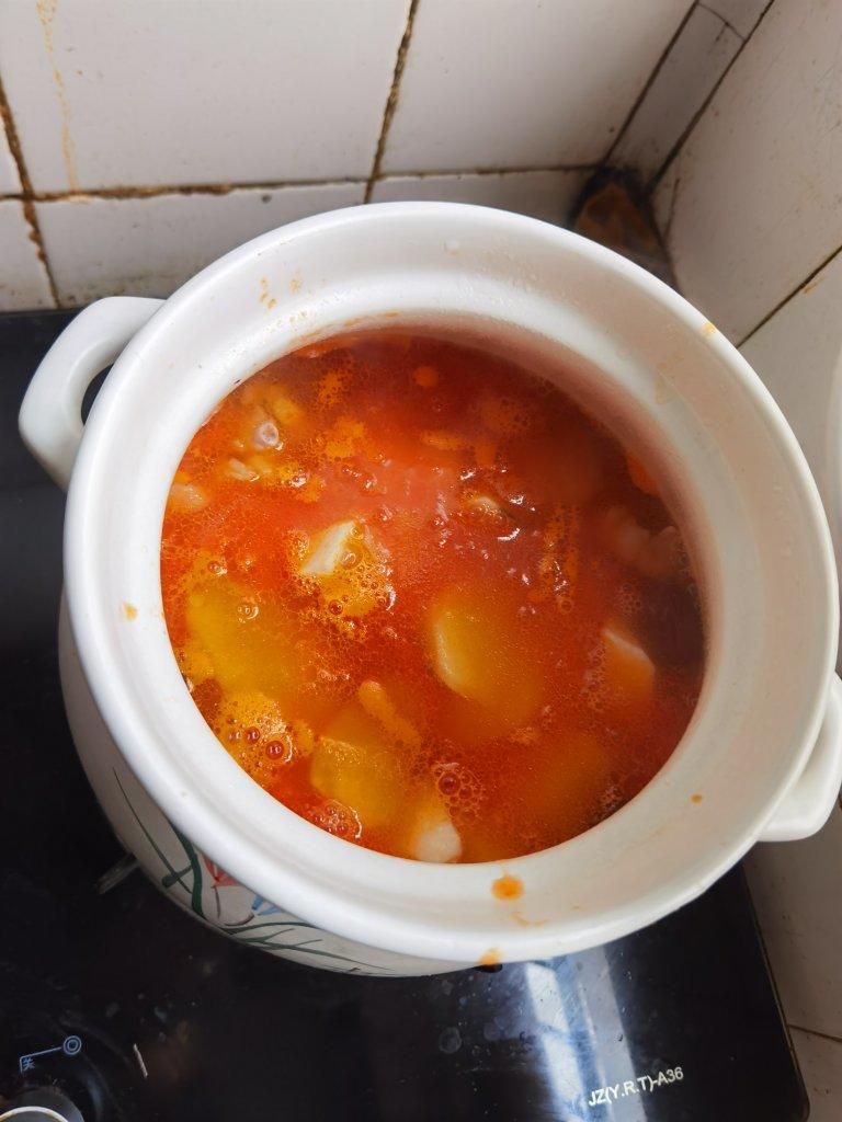 番茄土豆玉米排骨汤