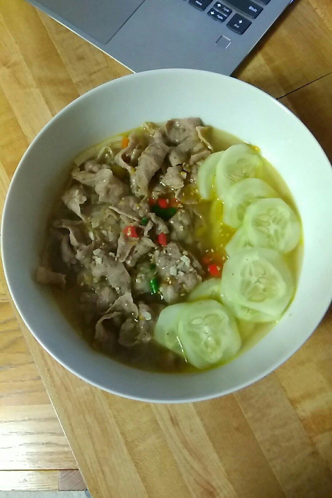 金针酸汤肥牛