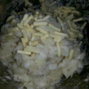 焗土豆泥的做法 步骤3