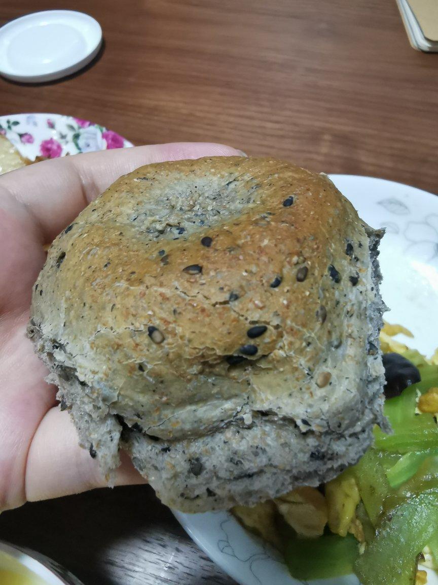 黑芝麻全麦餐包 100%纯全麦