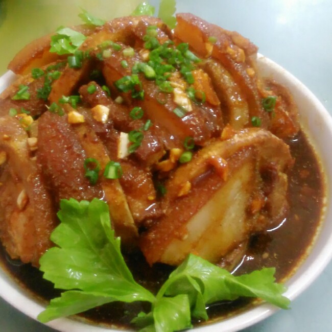 钱奴scin做的广西十大名菜之荔浦芋头扣肉