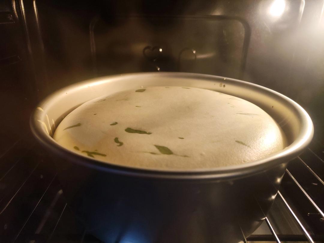 酸奶抹茶双色蛋糕（春天的颜色）