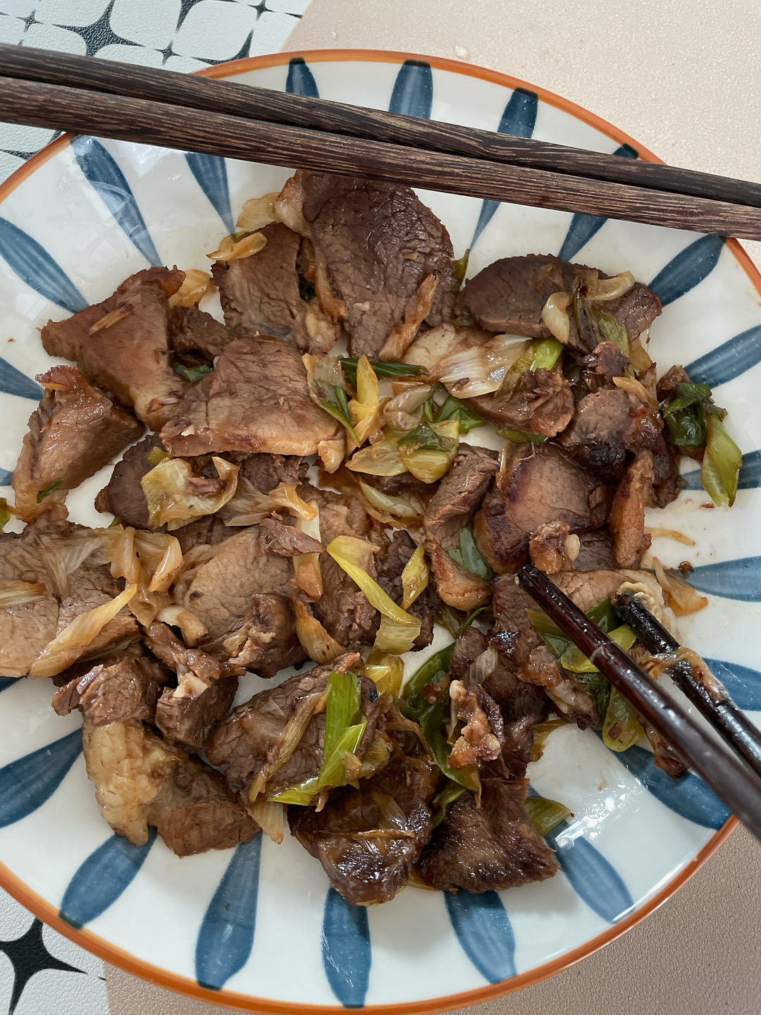 【嗷呜】老北京葱爆羊肉