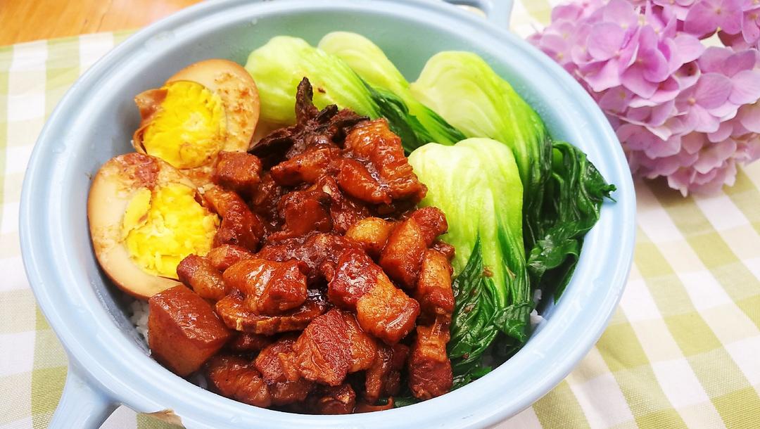 洋葱酥卤肉饭