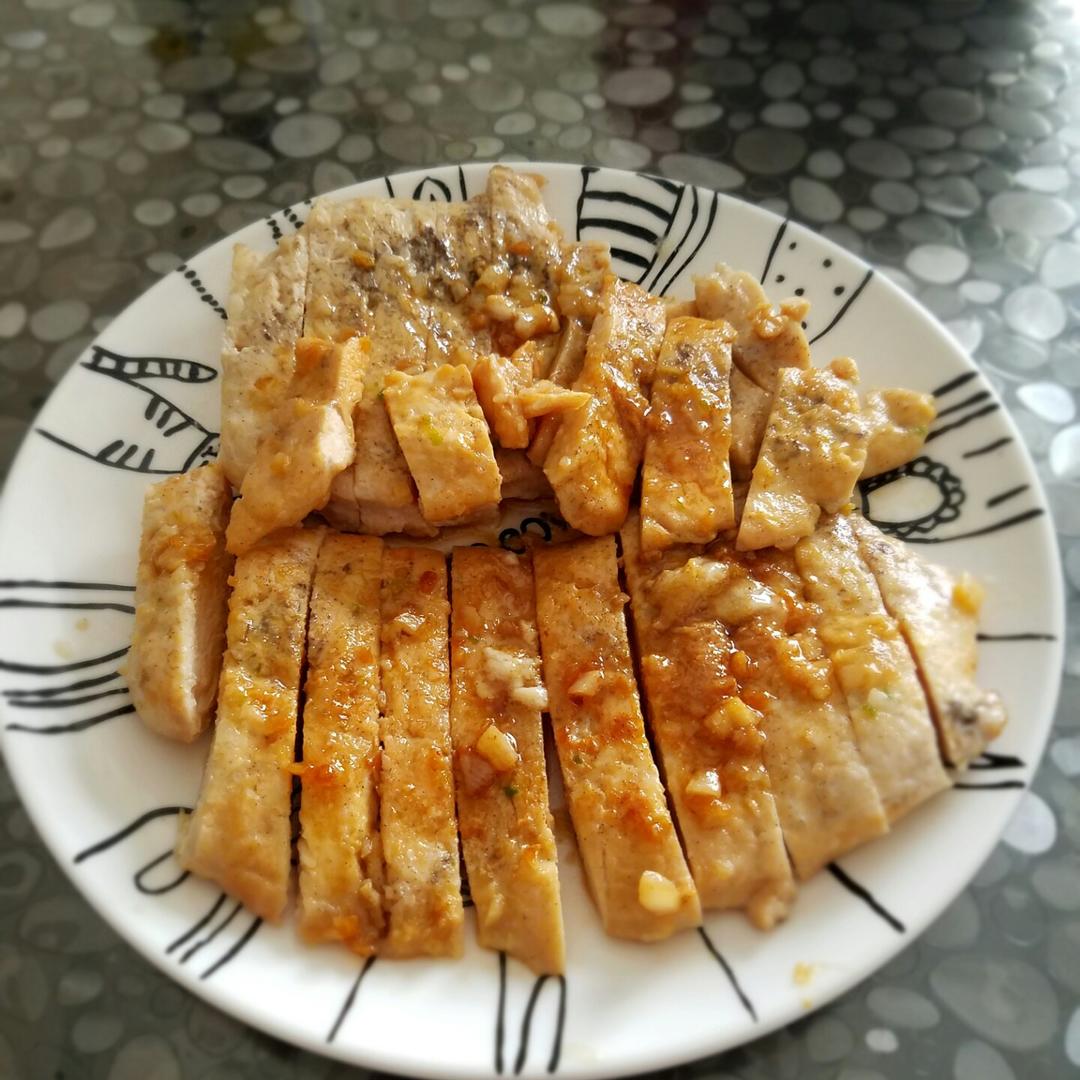 酷炫屌炸天好吃的煎鸡胸肉（香蒜蜂蜜煎鸡胸肉）