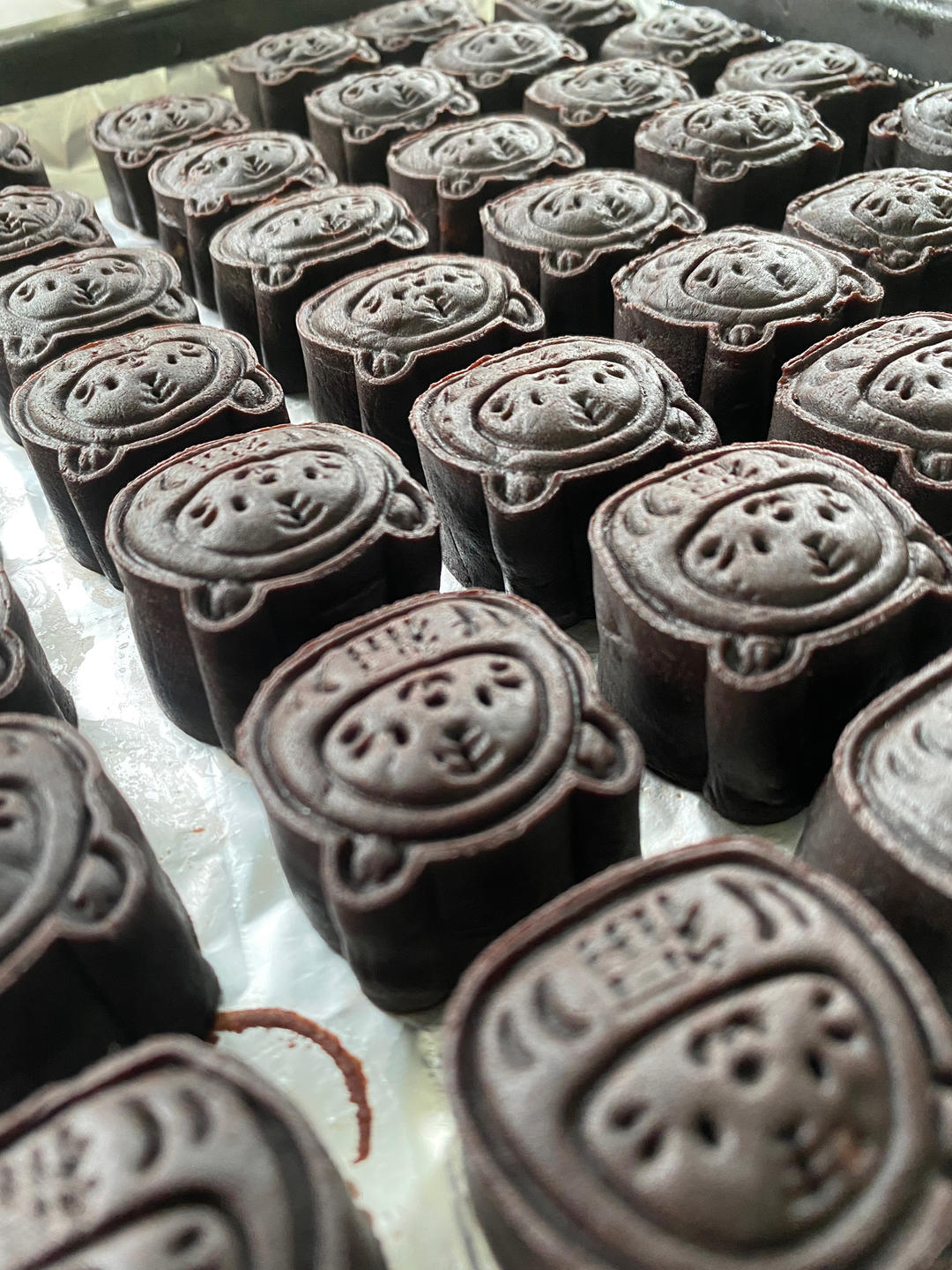 巧克力椰蓉月饼（黑白配）