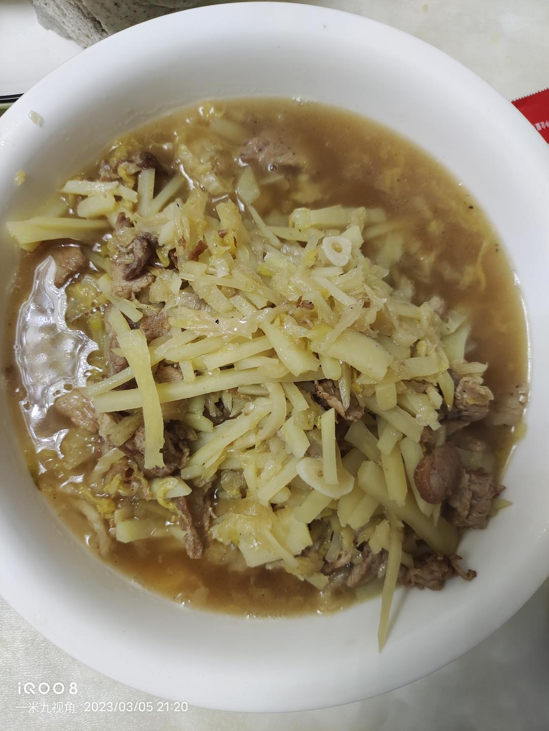 酸菜炖土豆