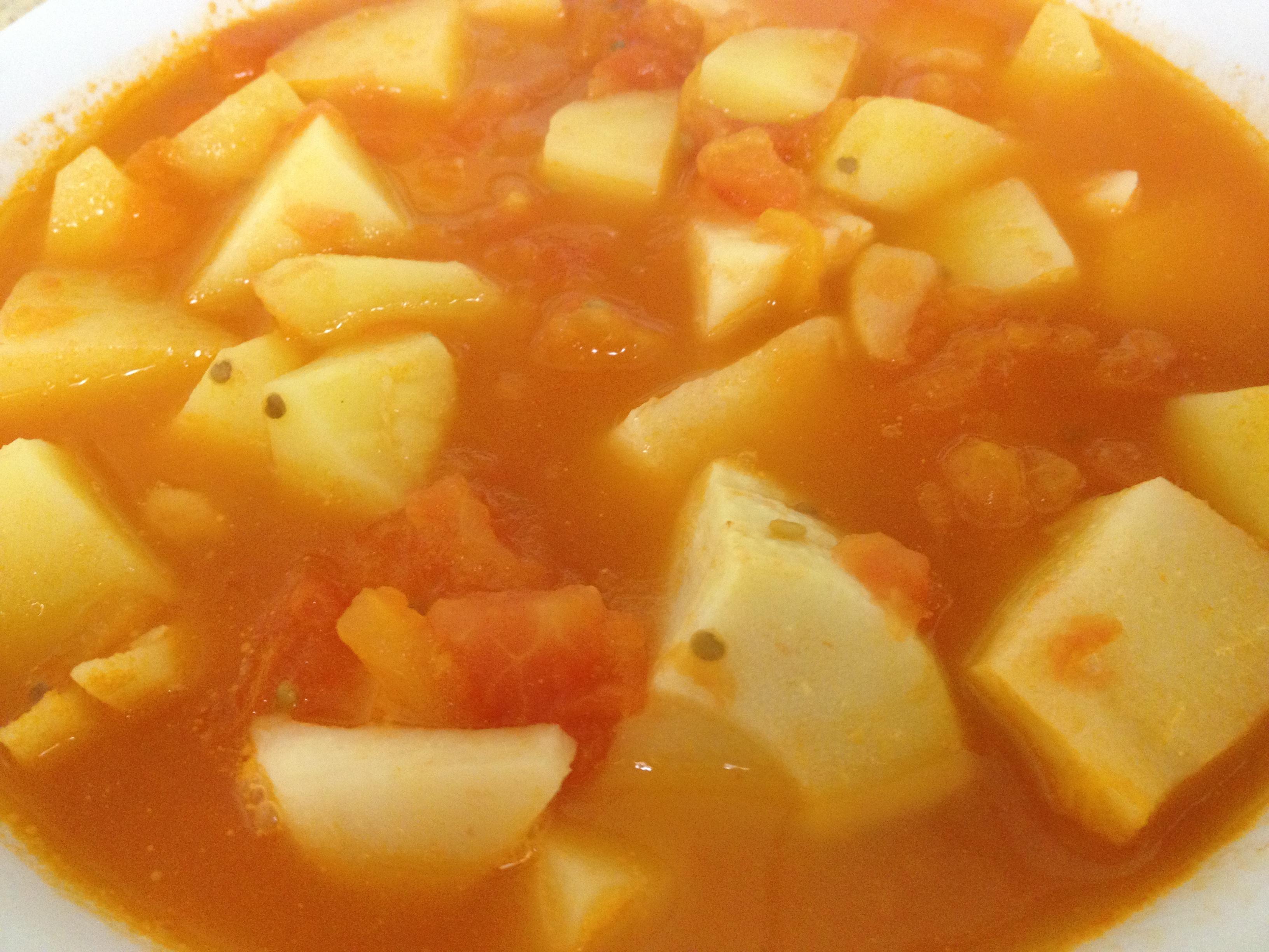 西红柿土豆咸笋汤的做法