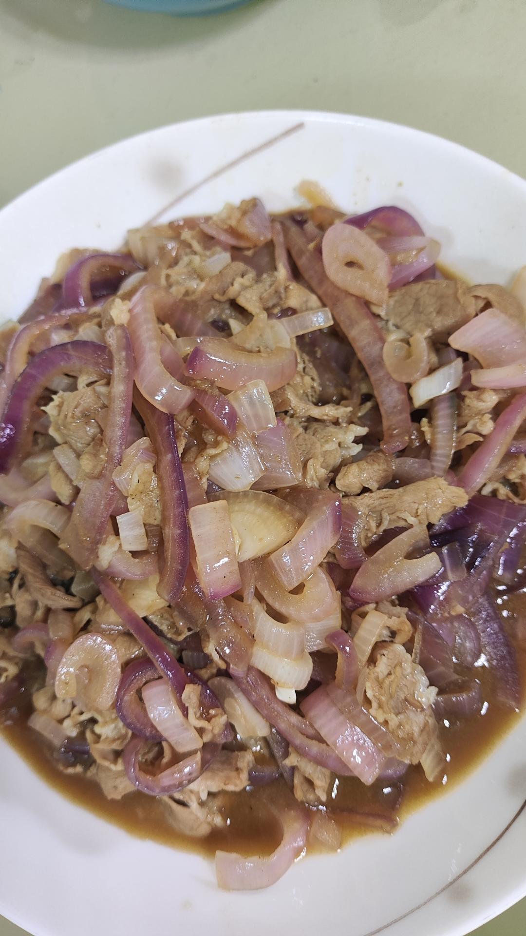 好吃到舔盘的秘制洋葱炒肥牛卷！拌饭巨香