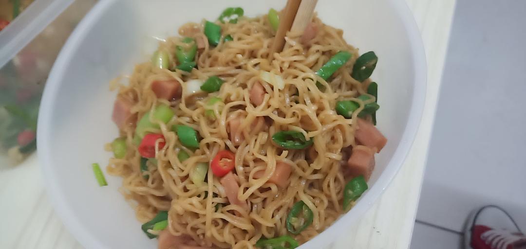 秒杀路边摊的炒方便面