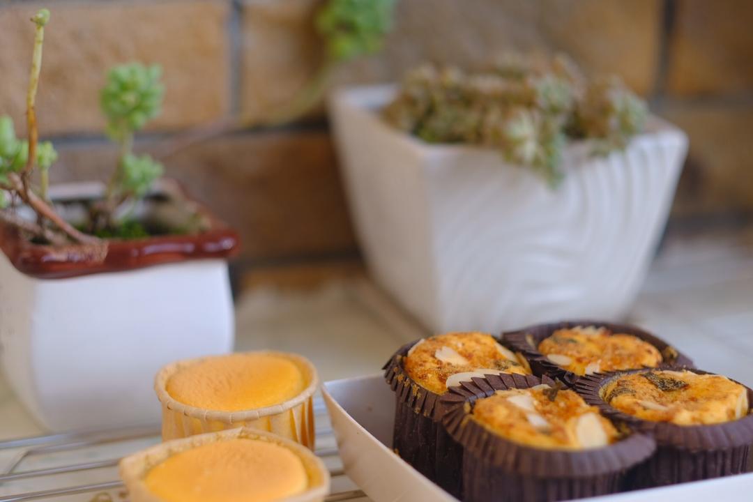 不塌，不裂，很润，很嫩的纸杯蛋糕