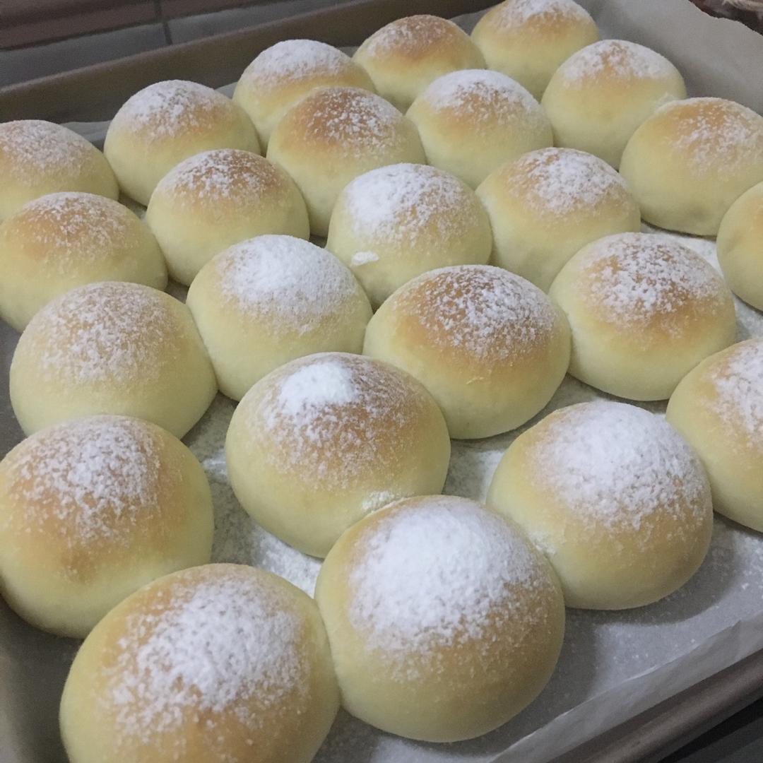 软蓬蓬的牛奶包