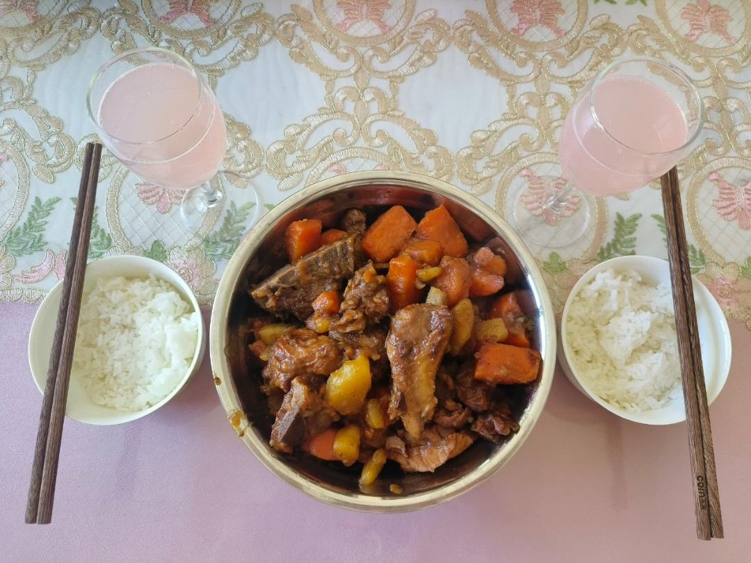 胡萝卜土豆炖排骨