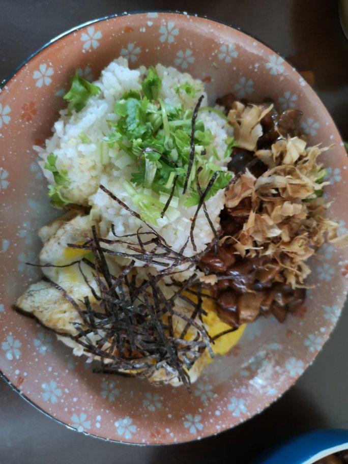 日式碎鸡饭