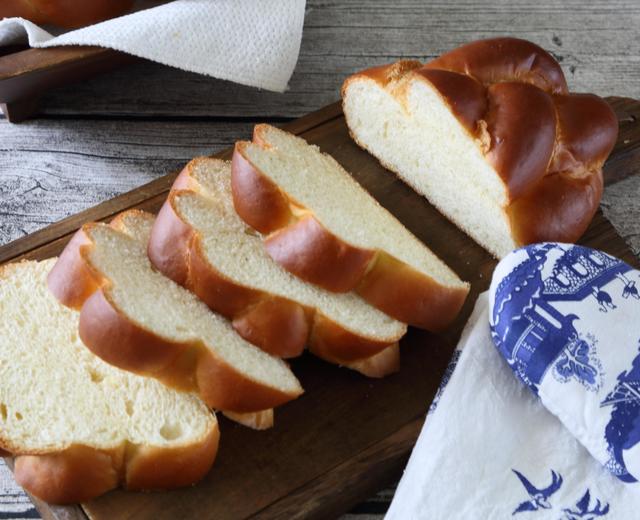 优雅烘焙 2015：犹太人的大辫子面包手工揉面版的做法