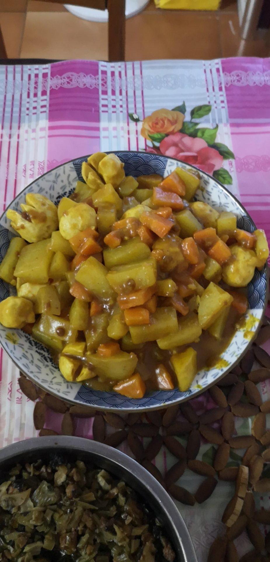 鸡肉咖喱土豆（懒人一定要收藏的菜谱😄）