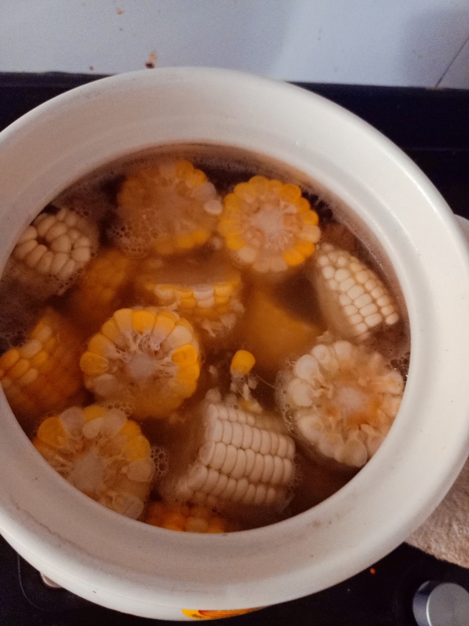 玉米排骨汤【用料极少】的做法