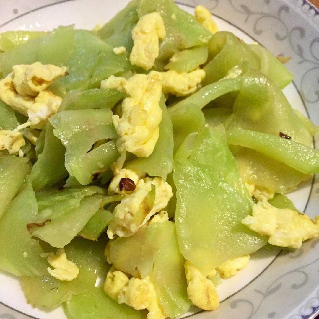莴笋炒鸡蛋