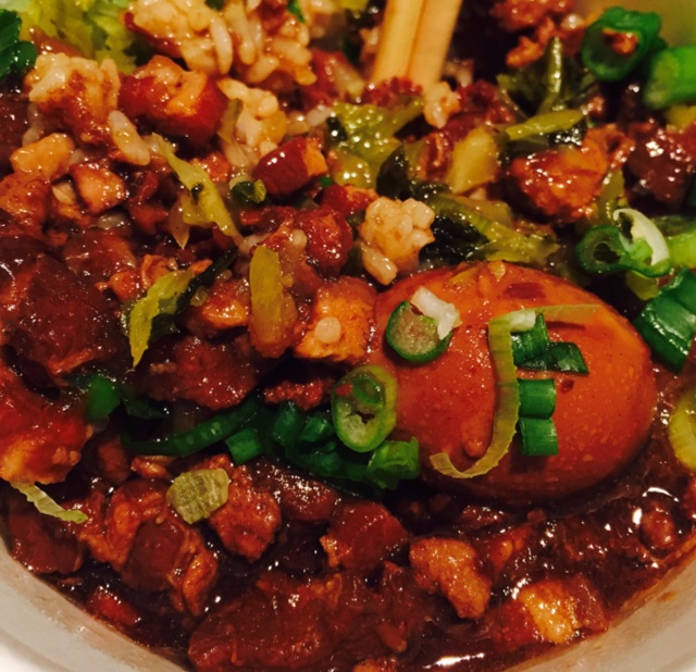 台式卤肉饭