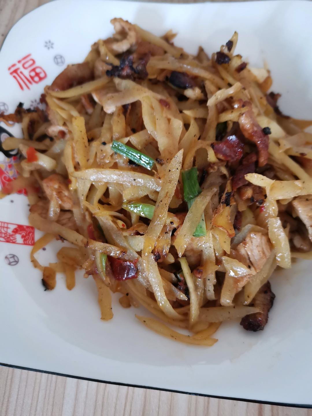 土豆丝炒肉肉