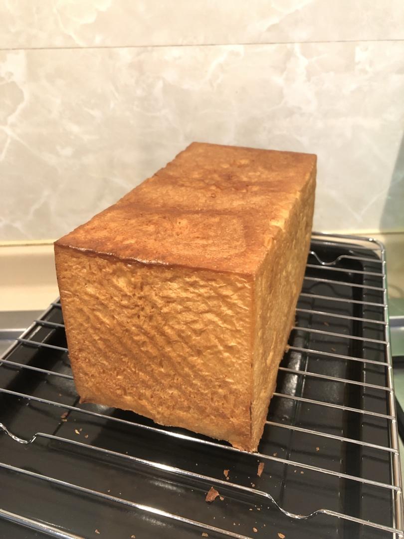 软到拿不起来的生吐司