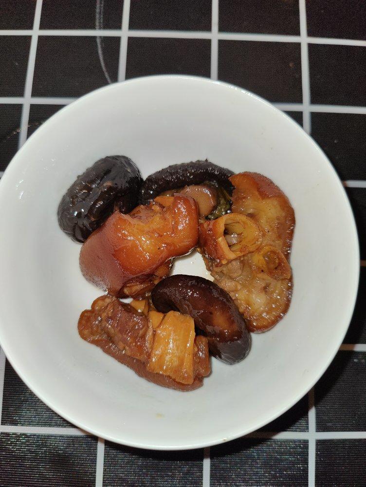 极简版红烧猪蹄（电饭煲）