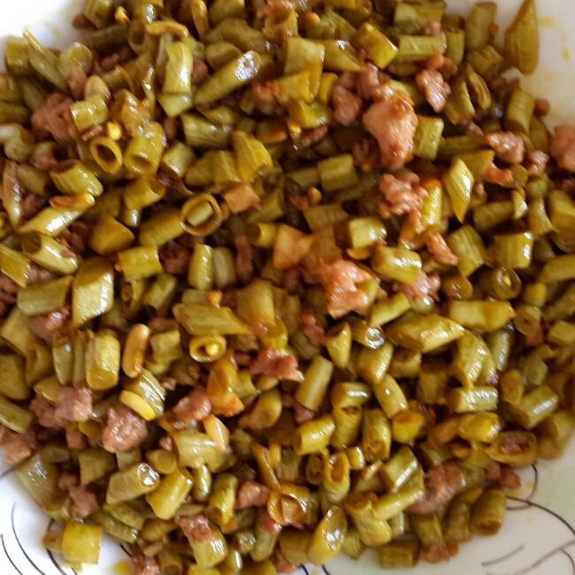 酸豆角炒肉沫
