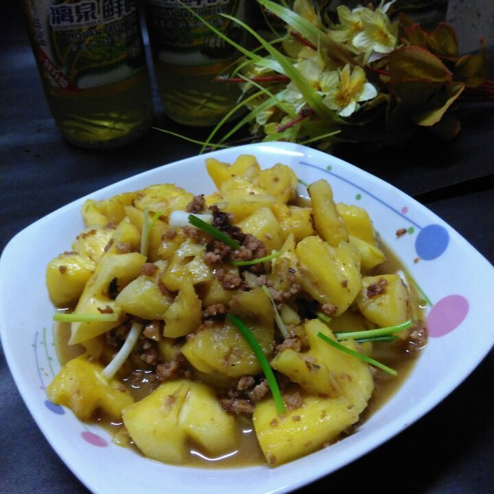 Q版-菠萝牛肉  (杂果肉菜类）