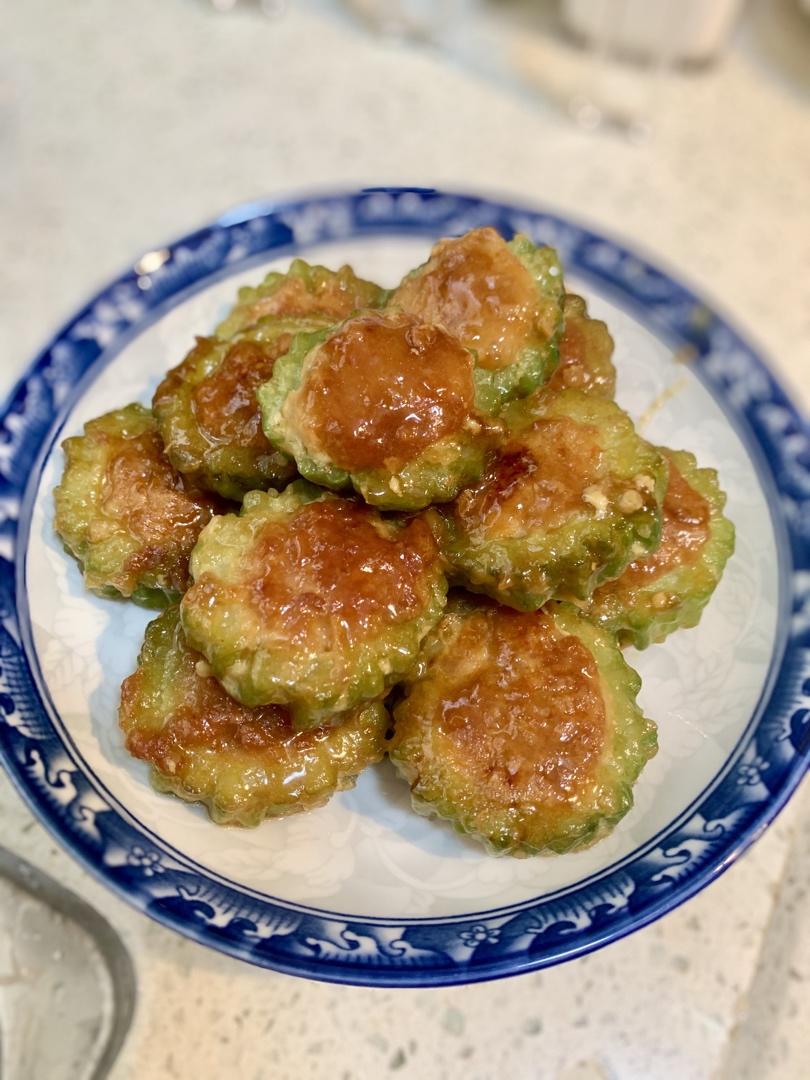 厨师长教你：“苦瓜酿肉”的家常做法，口感和味道很棒，先收藏了