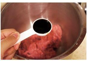 芝麻脆底牛肉小煎包的做法 步骤3