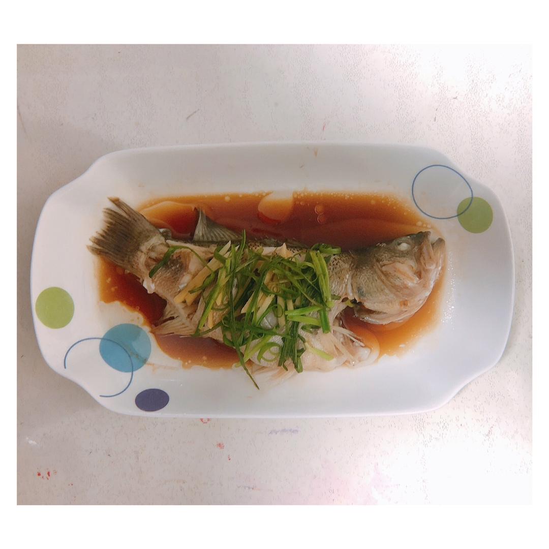 清蒸鲈鱼