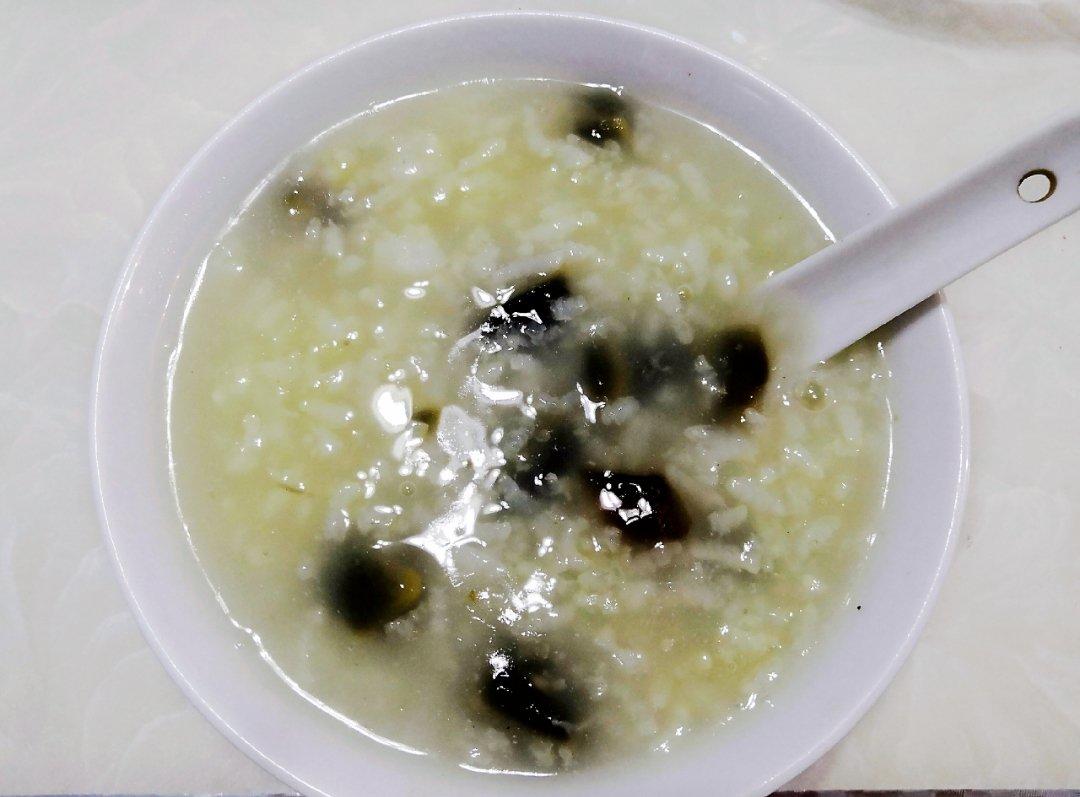 十五分钟快手之香滑皮蛋瘦肉粥(附五分钟电饭煲电压力锅更快捷方法)
