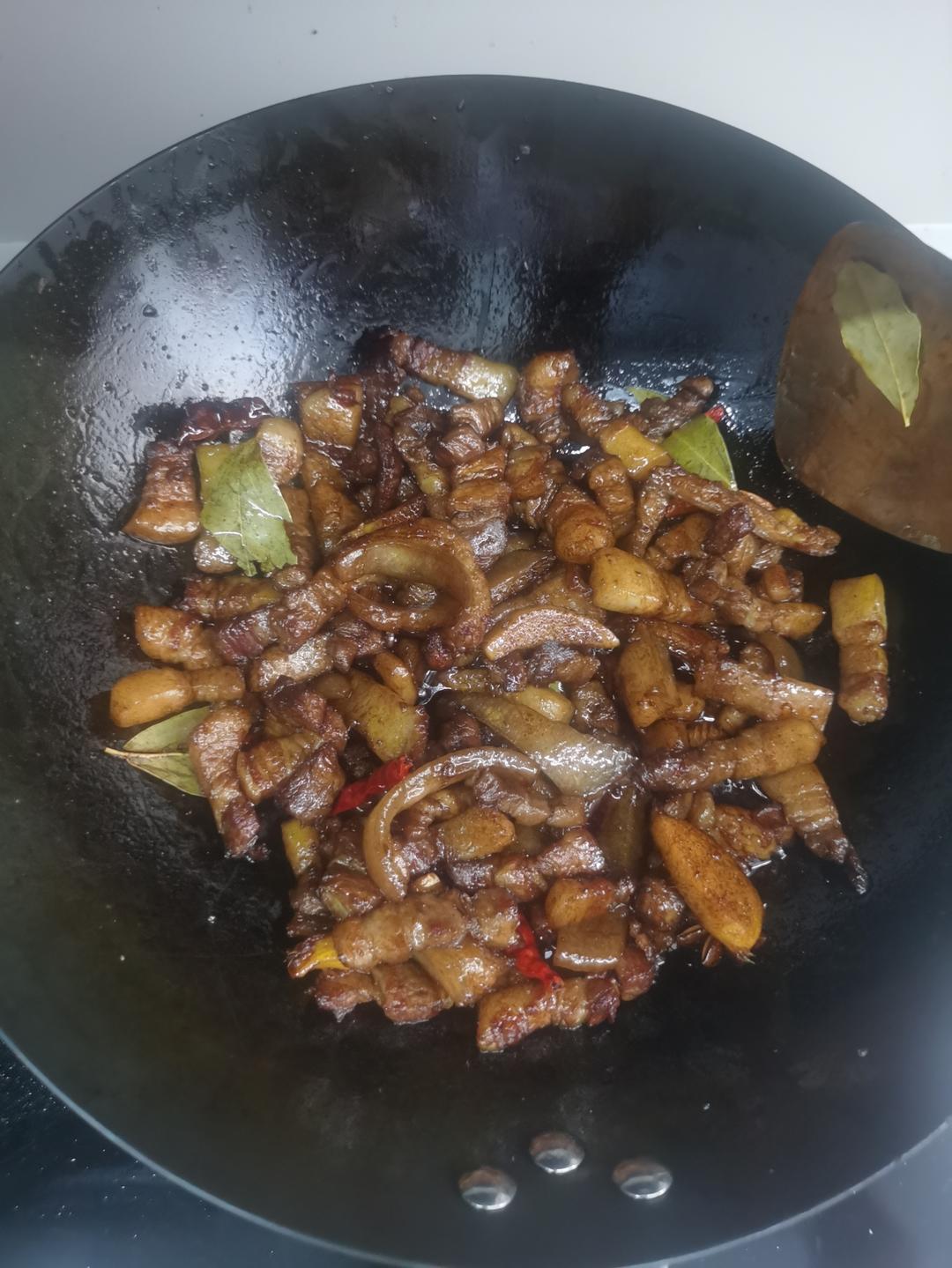 不焯水不放油的家常红烧肉